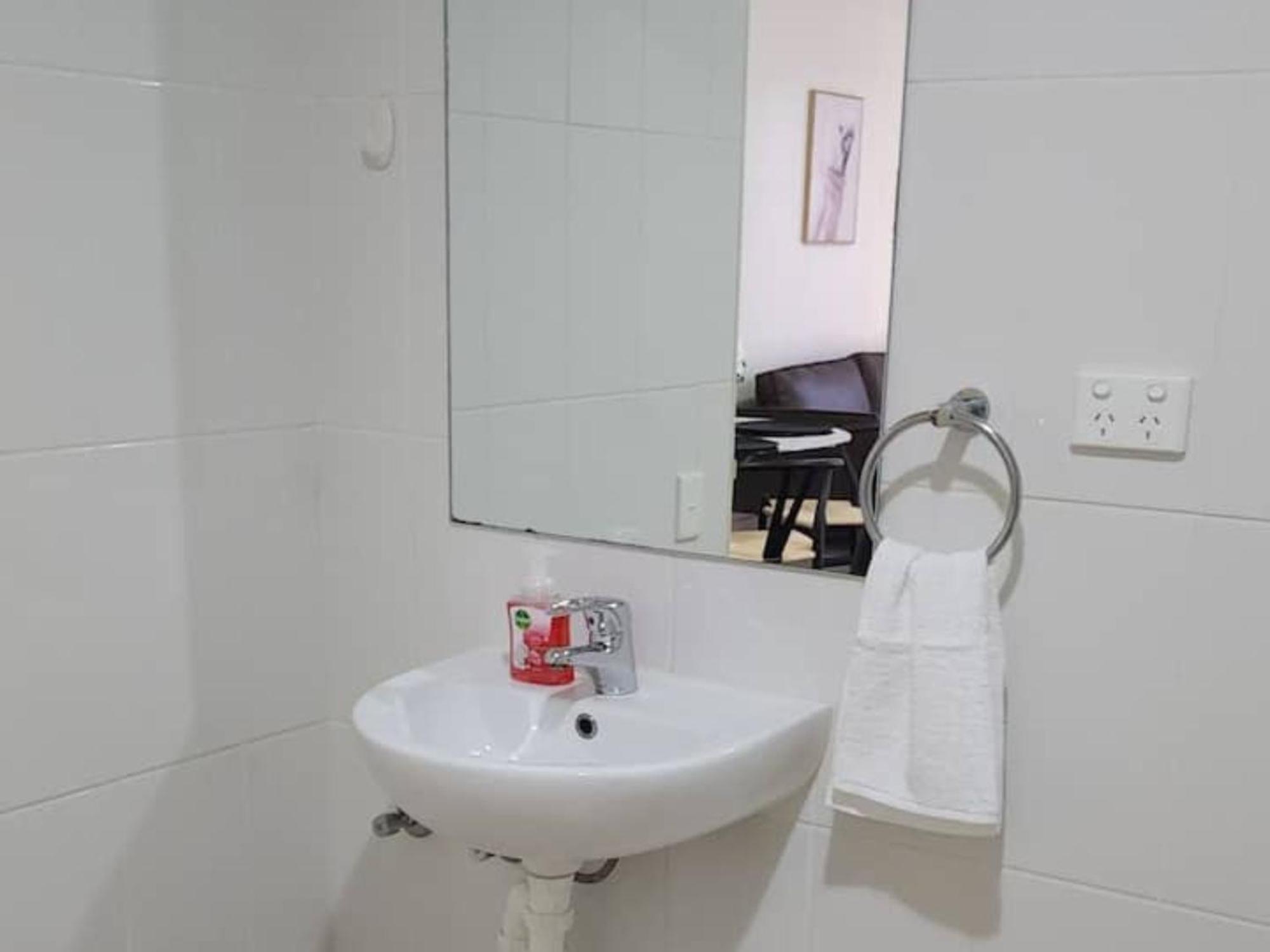 Hidden Gem! One Bedroom Apartment